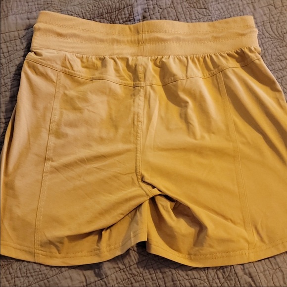 Zyia dark khaki Canyon shorts (goldish color) - Picture 8 of 14